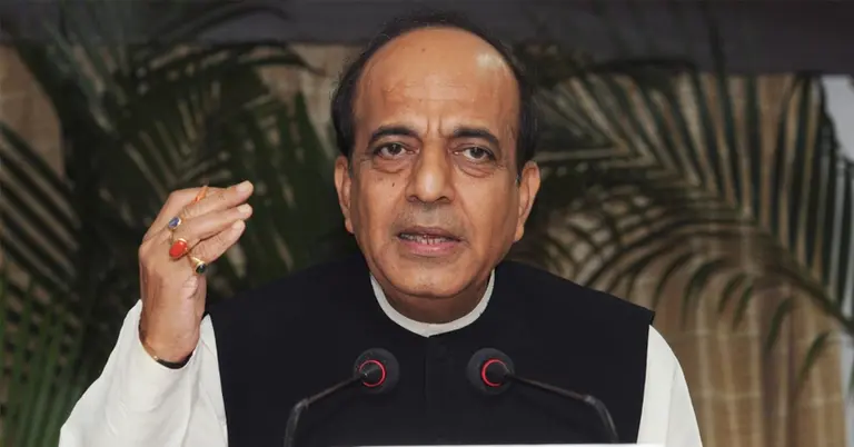 ভারতীয় হাইকমিশনার দিনেশ ত্রিবেদী